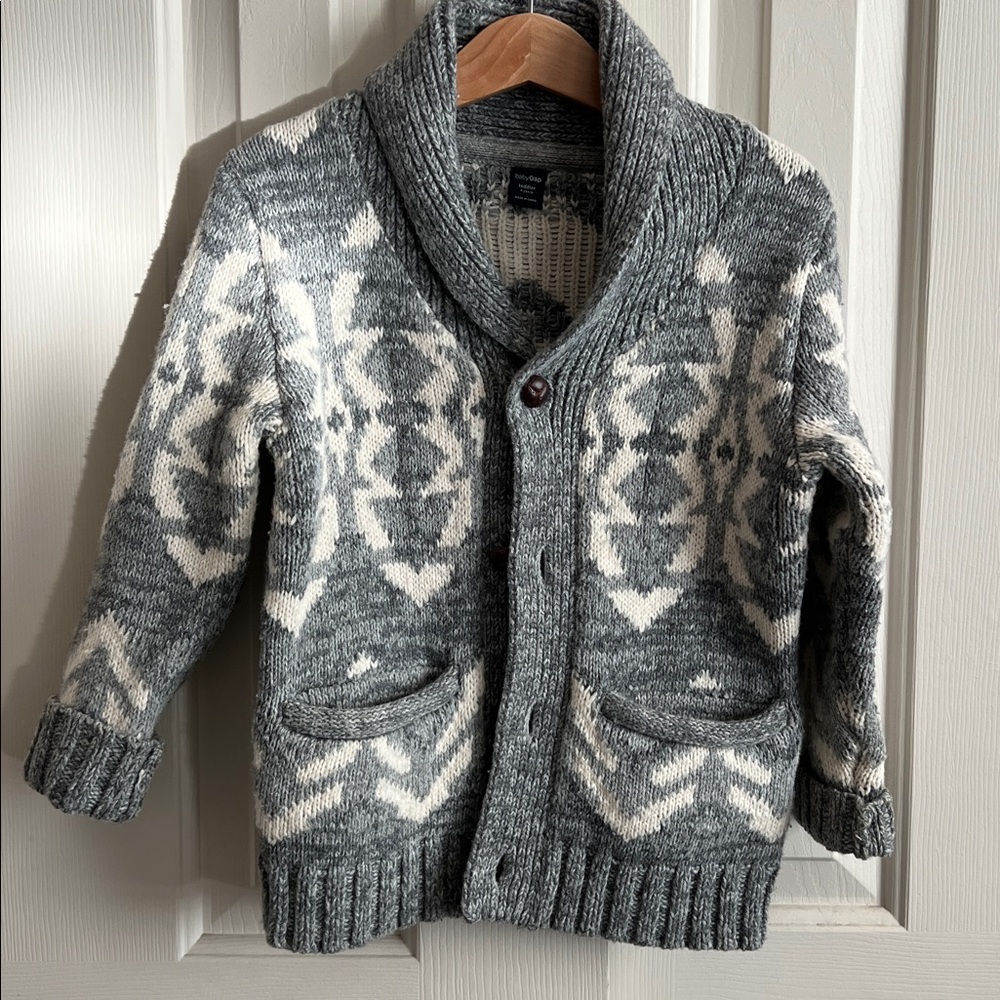 Kids GAP Gray and Cream Knit Sweater